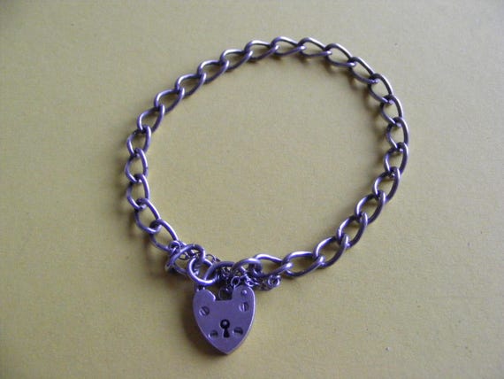 Charms Bracelets Argent Sterling Coeur Vintage - Lourd Et En Bon état - Fermoirs Anciens