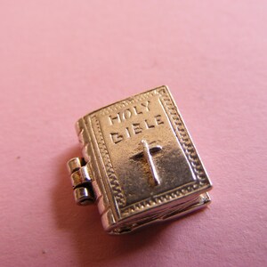 Vintage Sterling Silver Charm Holy Bible opens charms pendant 925 (O)