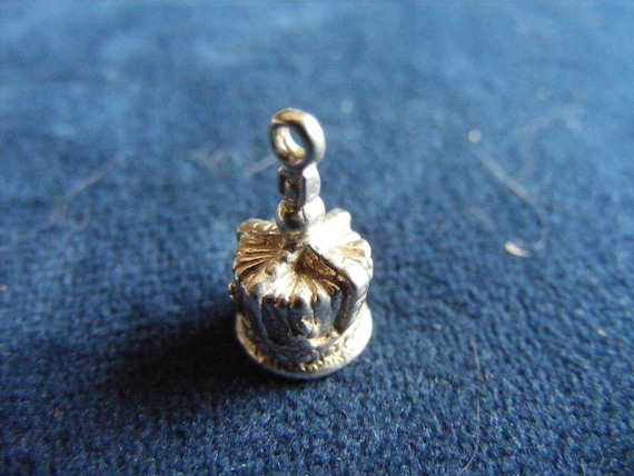 P) Vintage Sterling Silver Charm Charms Church op… - image 9