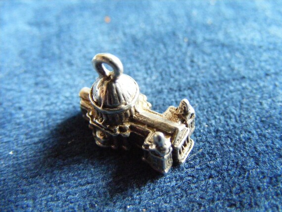 P) Vintage Sterling Silver Charm Charms Church op… - image 3