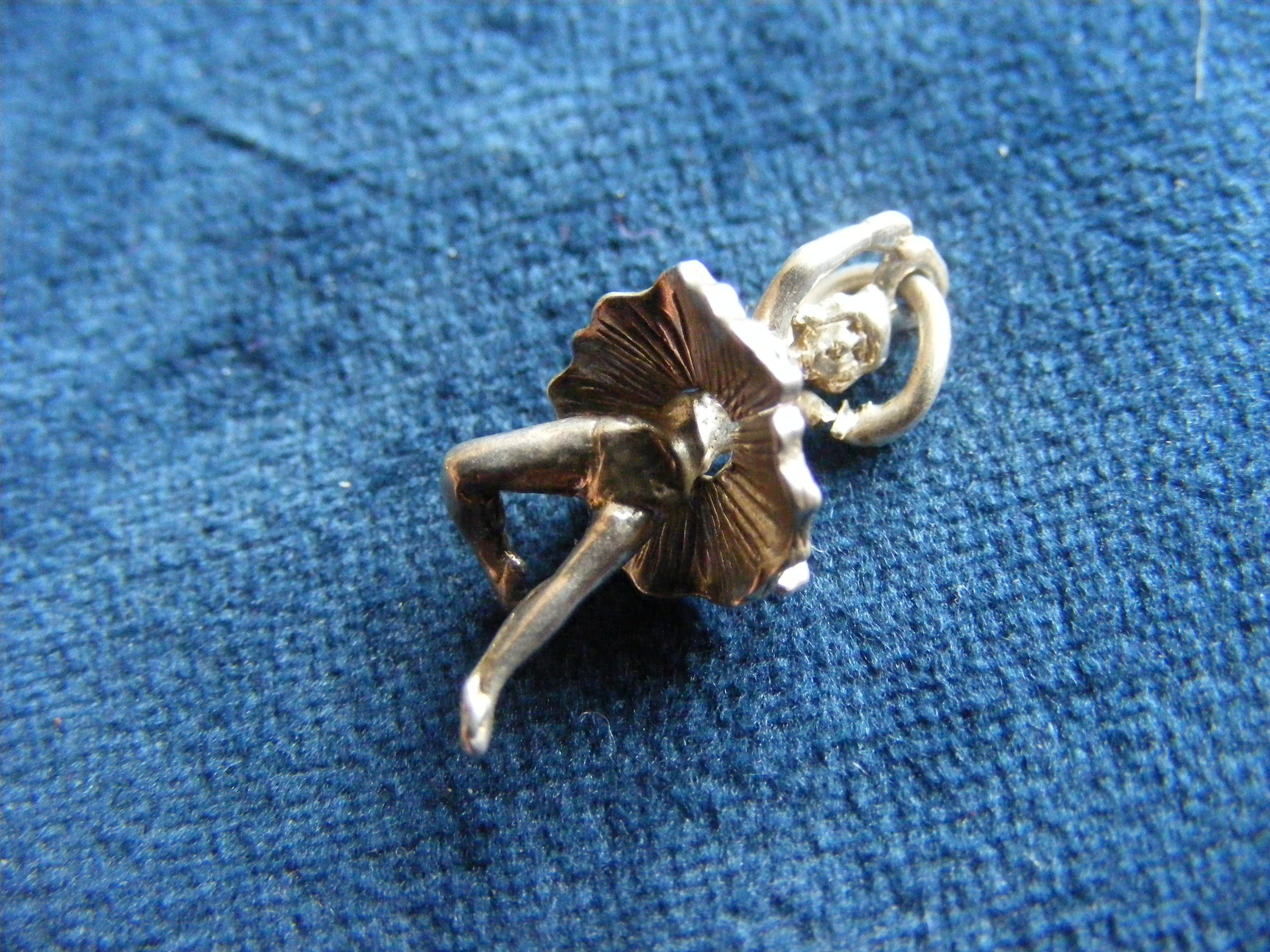 stina × familiar Dahlia Ballet Charm Ballet Charm 925