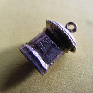 Vintage Sterling Silver Charm Royal Mail Post box charms pendant 925 (C)
