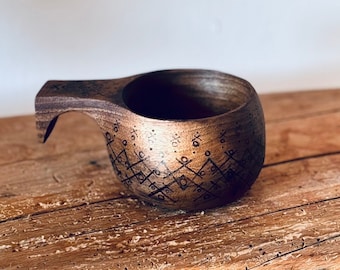 Hand Carved Walnut Kuksa with pyrography ornament, nordic wood cup with modern design, outdoor wooden mug, handmade kuksa with texture