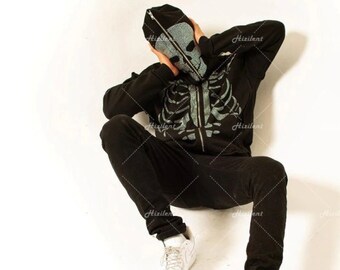 jacket zip up over face