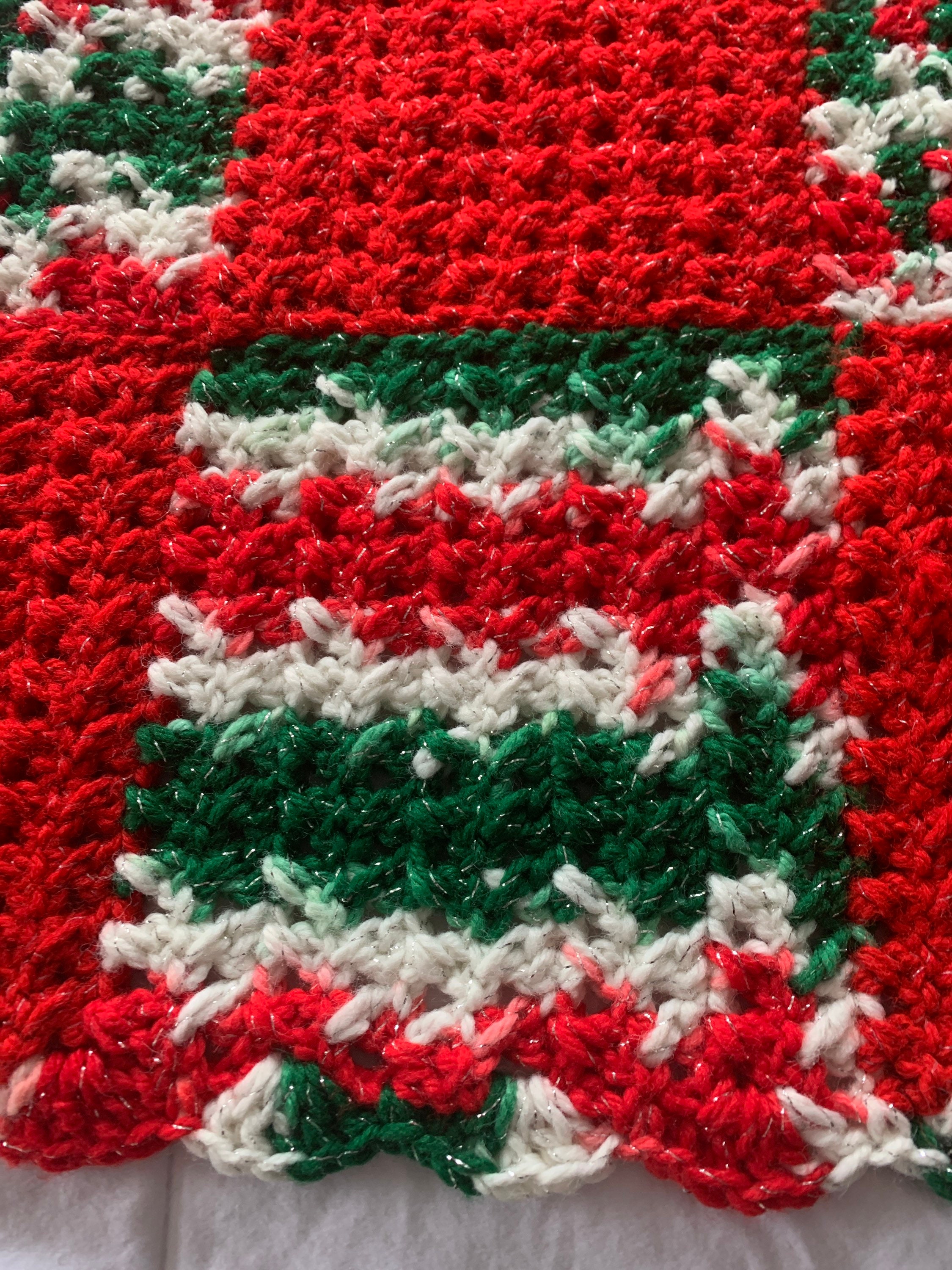 Small Vintage Christmas Throw With Sparkle Yarn Etsy UK