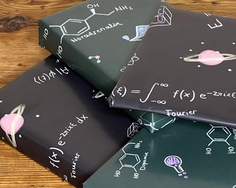 5x inpakpapier dubbelzijdig NERDS Big Bang Natuurkunde Scheikunde Formules Krijt Schoolbord Cadeau Man Leraar Kerst Verjaardag Wiskunde Afscheid