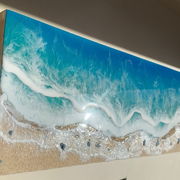 Realistic oceanic beach painting in epoxy resin, Wall art to decorate beach house with coastal decoration, Housewarming gift for sea lovers