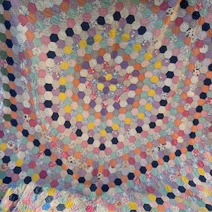 Hexagon Medallion Quilt-1930s