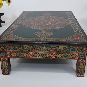 Unique HANDPAINTED COFFEE TABLE, Cocktail Dark Green Table, Unique Low Table, Dining Table, Colorful Orangy Red Geo Design Table, Sofa Table