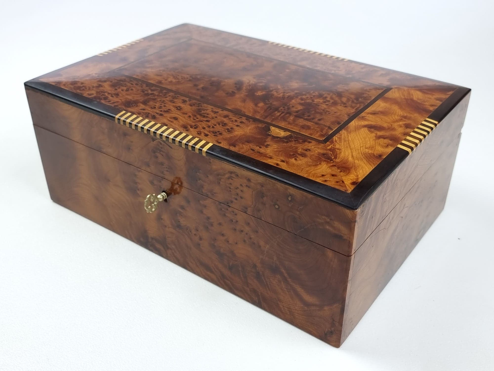 Keepsake Box Made From Burr Rosewood Keepsake Box Made From Burr Rosewood