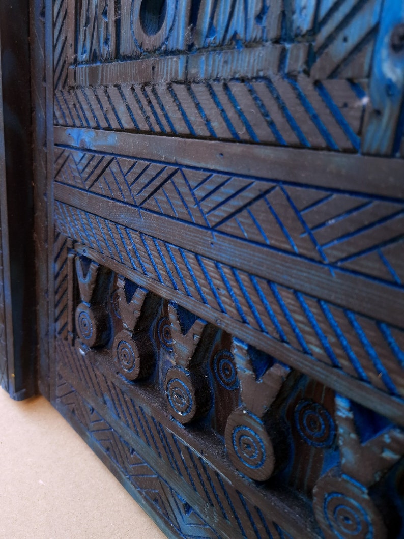 Breathtaking Moroccan Door, Old Artwork Berber CARVED Door, HANDMADE Amazigh Symbols Door, Hand Engraved Door, Blue Vintage BARN Door zdjęcie 10