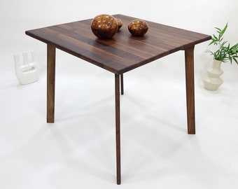 Exquisitely Handmade Walnut Minimalist Dining Table: A Masterpiece Add a Touch of Elegance to Your Dining Room - Walnut Desk Table