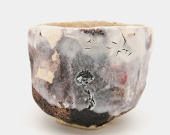 Tea bowl, hand-carved stoneware bowl (kurinuki technique), ceramic, Shino enamel bowl, rock-colored decor under the snow, Chawan 7.