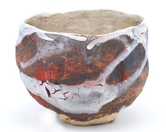 Tea bowl, hand-carved stoneware bowl (kurinuki technique), ceramic, Shino enamel bowl, white, red and bronze colors, Chawan 1.