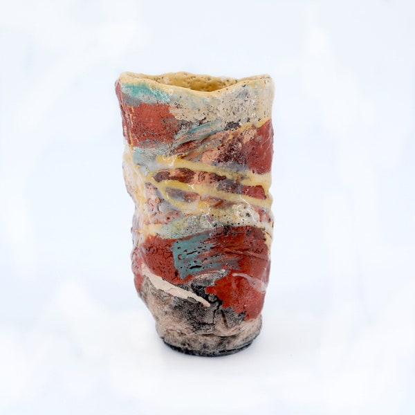 Vase tube 3, vase raku sculpté à la main, céramique, couleurs d'été.