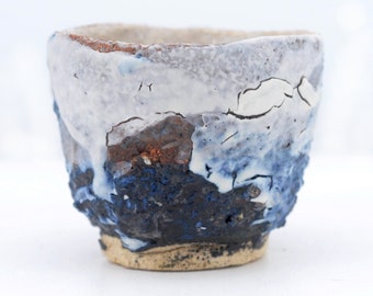 Tea bowl, hand-carved stoneware bowl (kurinuki technique), ceramic, shino enamel bowl, bronze and blue colors, Chawan 15.