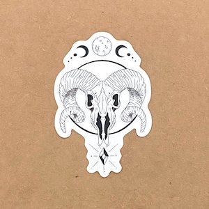 Pegatina Calavera Luna Aries - Estilo Tatuaje Gótico - Decoración Blanco y Negro - Disponible en Negro y Dorado