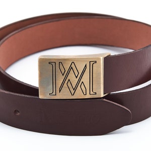 Leather belt made in Spain, ideal for a gift