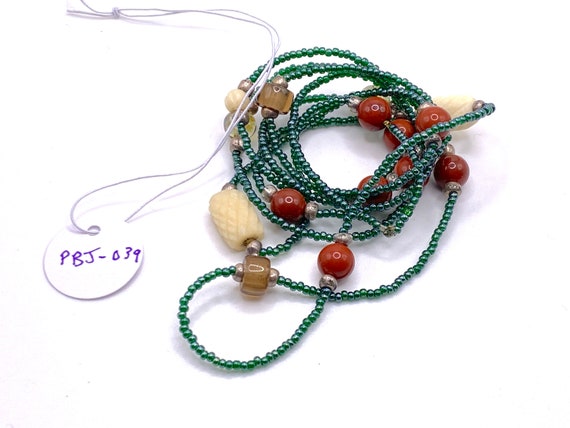 Festive Beaded Necklace Handcrafted 22" Single St… - image 5