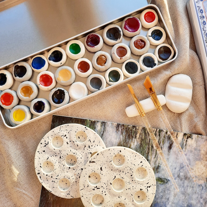 27 Large Watercolor Set / in ceramic pots with vintage box ceramic palette brush holder brush image 2