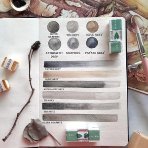 Handgemaakt grijs aquarelpalet: 6 halve napjes