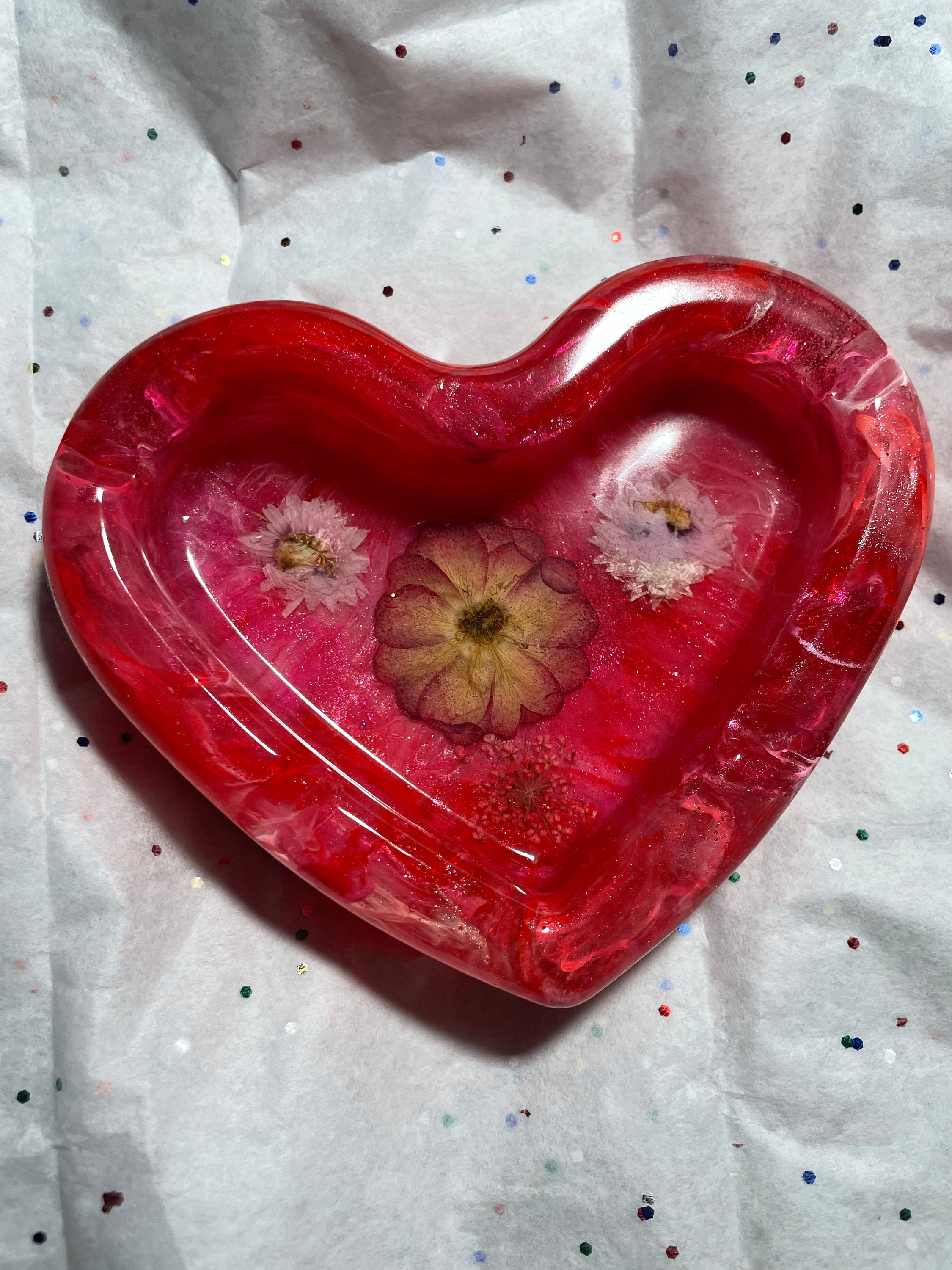 Red Pressed Flower Resin Ashtray Collectibles Tobacciana