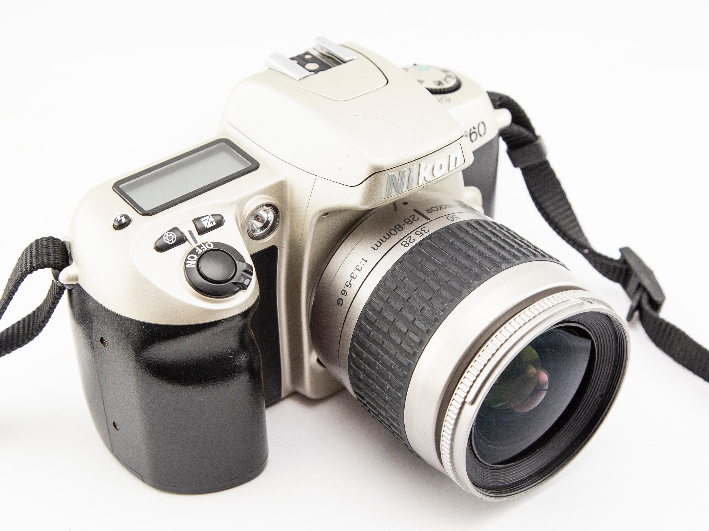 Ayaさん。⌘完動品！ 作例あり Nikon F60+35-70mmセット！⌘ Nikon F60 35mm SLR Film Camera Body with 35-70mm 18208017768