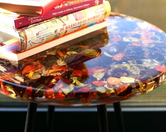 Resin table, Side coffee table, Folding table, Small table, Flower resin table, Round table, Unique table, Table with flowers, Golden table