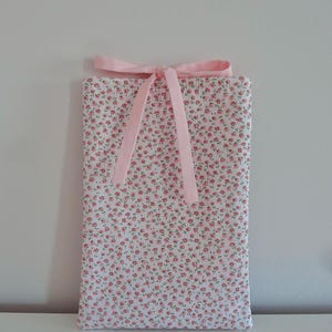 Pink Floral Book Sleeve - Book Cover - Kindle Sleeve - Kindle Cover - Coquette Book Sleeve - Girly Book Cover - Book accessories