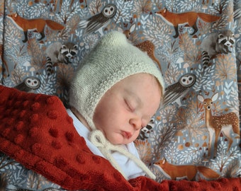 Couverture pour bébé animaux de la forêt, literie grise pour chambre de bébé avec nom, couverture pour bébé cerf et renard, cadeau de baby shower animaux de la forêt, couverture personnalisée