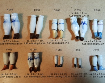 Et 055/ Antique Biedermeier legs for dollhouse dolls, bellows and parian doll, bisque porcelain, boots with heels,