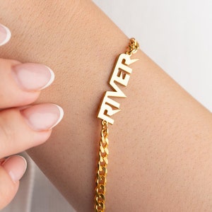 Pulsera con nombre personalizada y cadena de eslabones curvos llamativos, pulsera con placa de identificación de plata, cadena de eslabones cubanos de oro, joyería personalizada con nombre para niños, regalo para nueva mamá