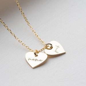 Mehrere Namen Halskette Personalisierte Disc Halskette Zierliche Paar Halskette Herzförmige Disc Halskette Benutzerdefinierte gravierte Herz Halskette Mom Geschenke