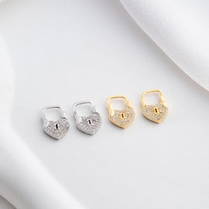 Herzförmige Vorhängeschloss Ohrringe Micro Pave Zirkonia Stein Lock Ohrringe Herz Huggie Creolen Ohrringe Silber Lock Ohrringe Romantische Geschenke