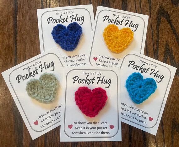 Pocket Hug Gifts for Elderly Women, Unique and Sentimental Pocket Prayer  Quilt, Mini Quilt for Loved Ones, Loving Quilted Pocket Hug Hearts 