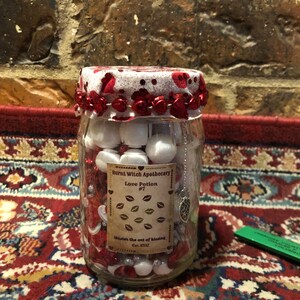 Love Potion #7 - Master the art of kissing