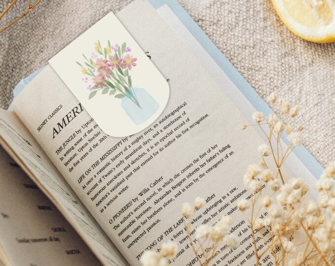 Watercolor Flowers in Vase Magnetic Bookmark | Bibliophile Gifts |  Reader Gifts | Bookworm Gifts | Bookish Gift | Reading Gifts | Book Club