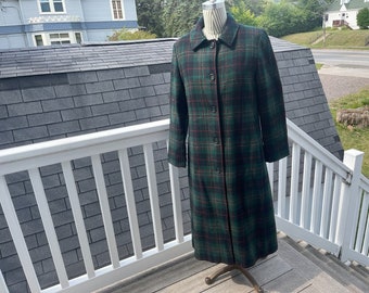 Vintage Pendleton Wool Coat, Tartan Plaid, 1970s, Green, Blue, Red, Satin Lined, Classic Pendleton Full Length Coat, Very Good to Ex. Cond.