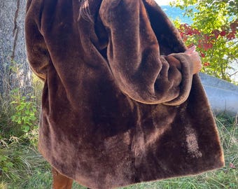 Vintage 1940s Mouton (lamb) Fur Coat, Satin Lined, Hidden