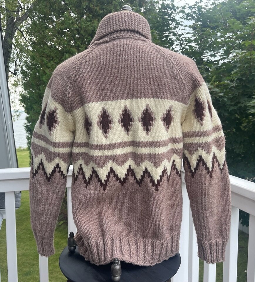 Vintage Cowichan Sweater, Size 38/40, Geometric Design, Browns & Beige, Lined, Zip Up, Shawl Collar, Heavy Yarn, Vintage Cowichan Sweaters - Etsy Vintage Cowichan Sweater, Size 38/40, Geometric Design, Browns & Beige, Lined, Zip Up, Shawl Collar, Heavy Yarn, Vintage Cowichan Sweaters - Etsy