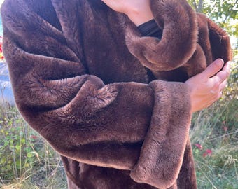 Vintage 1940s Mouton (lamb) Fur Coat, Satin Lined, Hidden