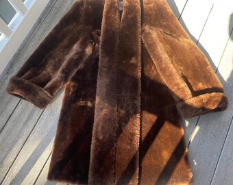 épine sheep mouton coat épine sheep mouton coat Mouton Coat- Size M – VintageFurs