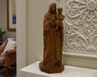 ビンテージ　手彫り　木製聖母マリア ヴィンテージの手彫りの木製聖母マリア彫刻 - Etsy 日本