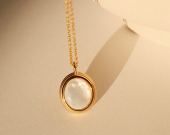 Oval Moonstone Necklace, 18k gold mother-of-pearl necklace, Waterproof tarnish Resistant necklace, Stainless steel oval necklace