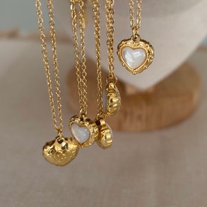 Collar de corazón de oro, collar resistente al deslustre impermeable, collar de nácar, collar de amor, collar colgante de oro de 18 k, regalo para ella imagen 1