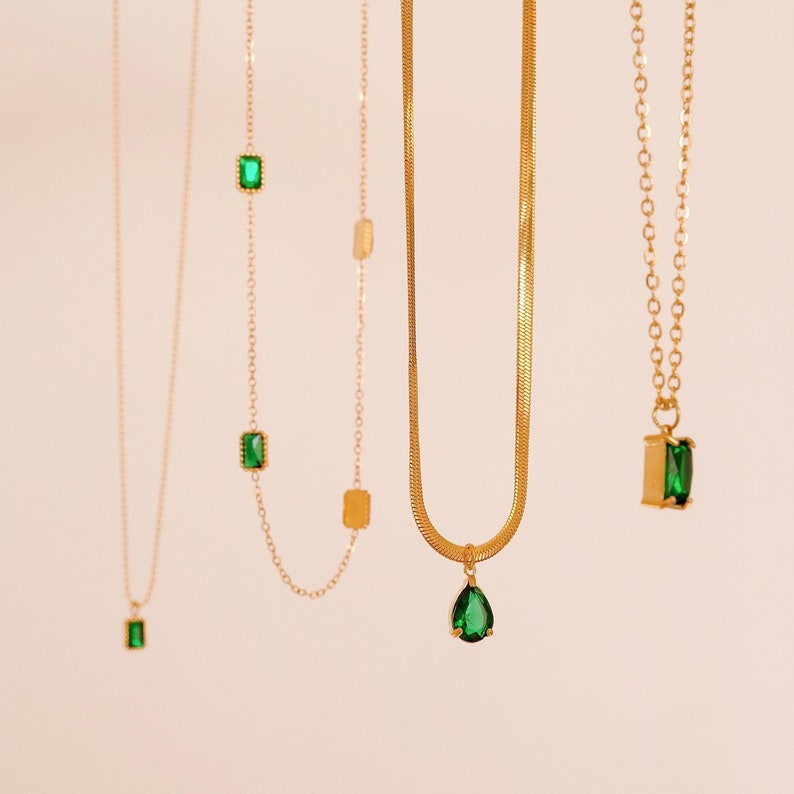 Dainty Emerald Necklace, Green Emerald Choker, Emerald Jewelry, Emerald Pendant Necklace, May Birthstone Necklace, Waterproof Gold Necklace