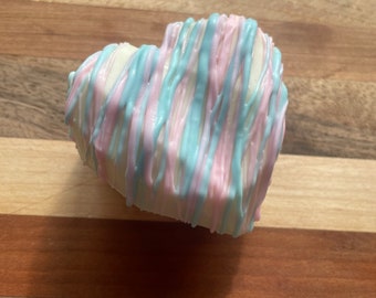 Gender reveal hot cocoa bombs
