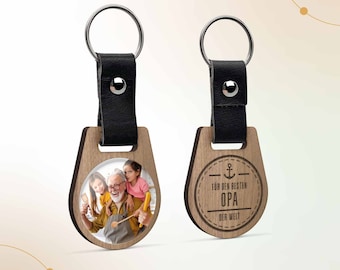 Wooden keychain with photo for grandpa | Photo gift with "For the best grandpa in the world" engraving | Birthday present for grandfather