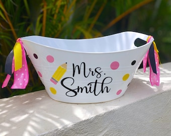 Teacher Gift Basket Custom Name, Personalized End of Year Teacher Gift,  Appreciation Gift Bucket, Back to  School Teacher Gift Basket