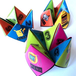 90s Party Fortune Teller: Retro Paper Click Clacks, Table Decorations (Set of 10)